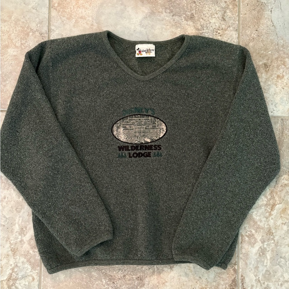 Vintage Disney World’s Fort Wilderness V-Neck Green Embroidered Pullover Sweater